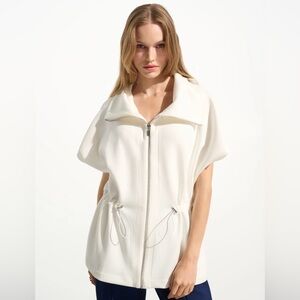 NWT Joseph Ribkoff Cream Zip-Front Short-Sleeve Jacket